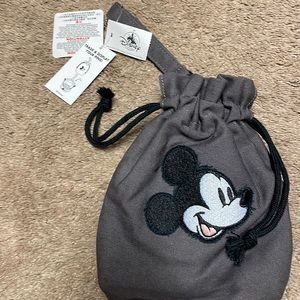Brand new with tags still on! Pin trading bag! Bought from Disneyworld!!!